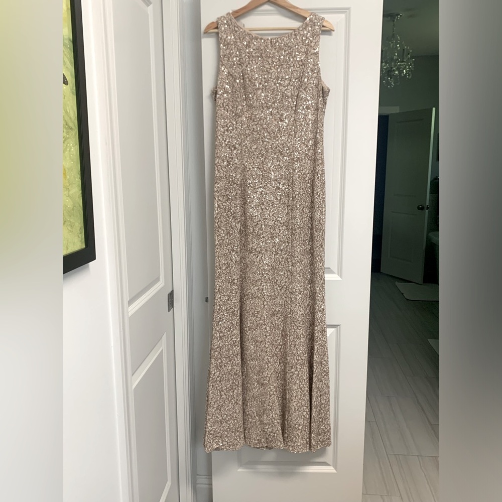 Alex Evenings rose gold sequin evening gown size 12